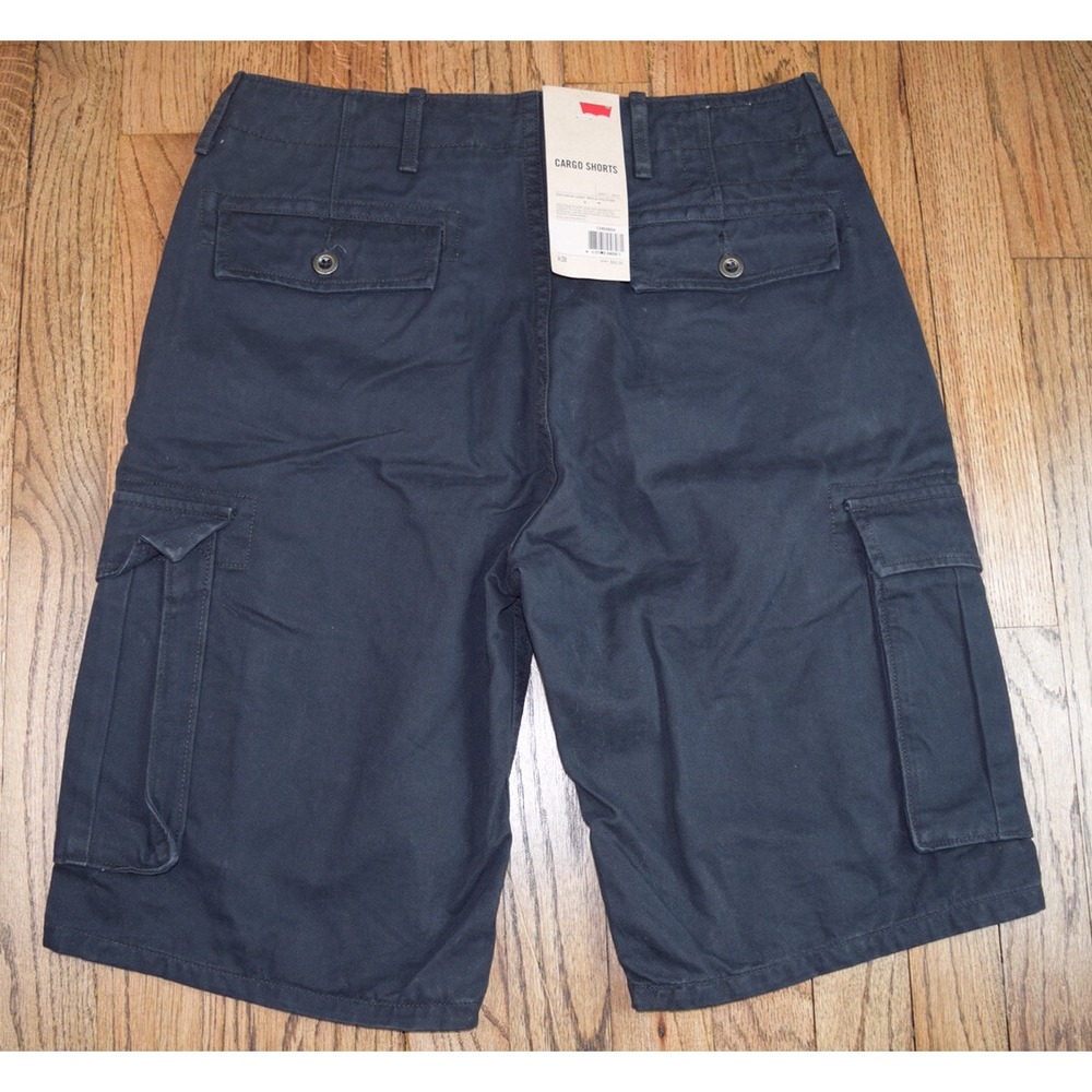 NWT Levi's Black Cargo‎ Pocket Shorts Men's Size 30